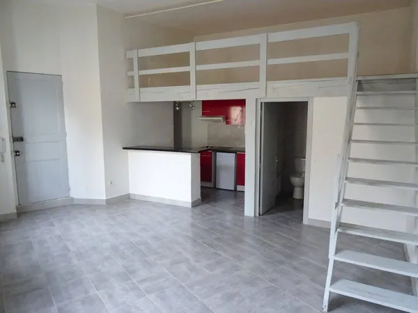 Studio 1 pièce 27 m²