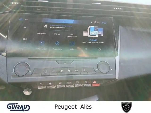 Peugeot 308 phev 180 e-eat8 — photo 29