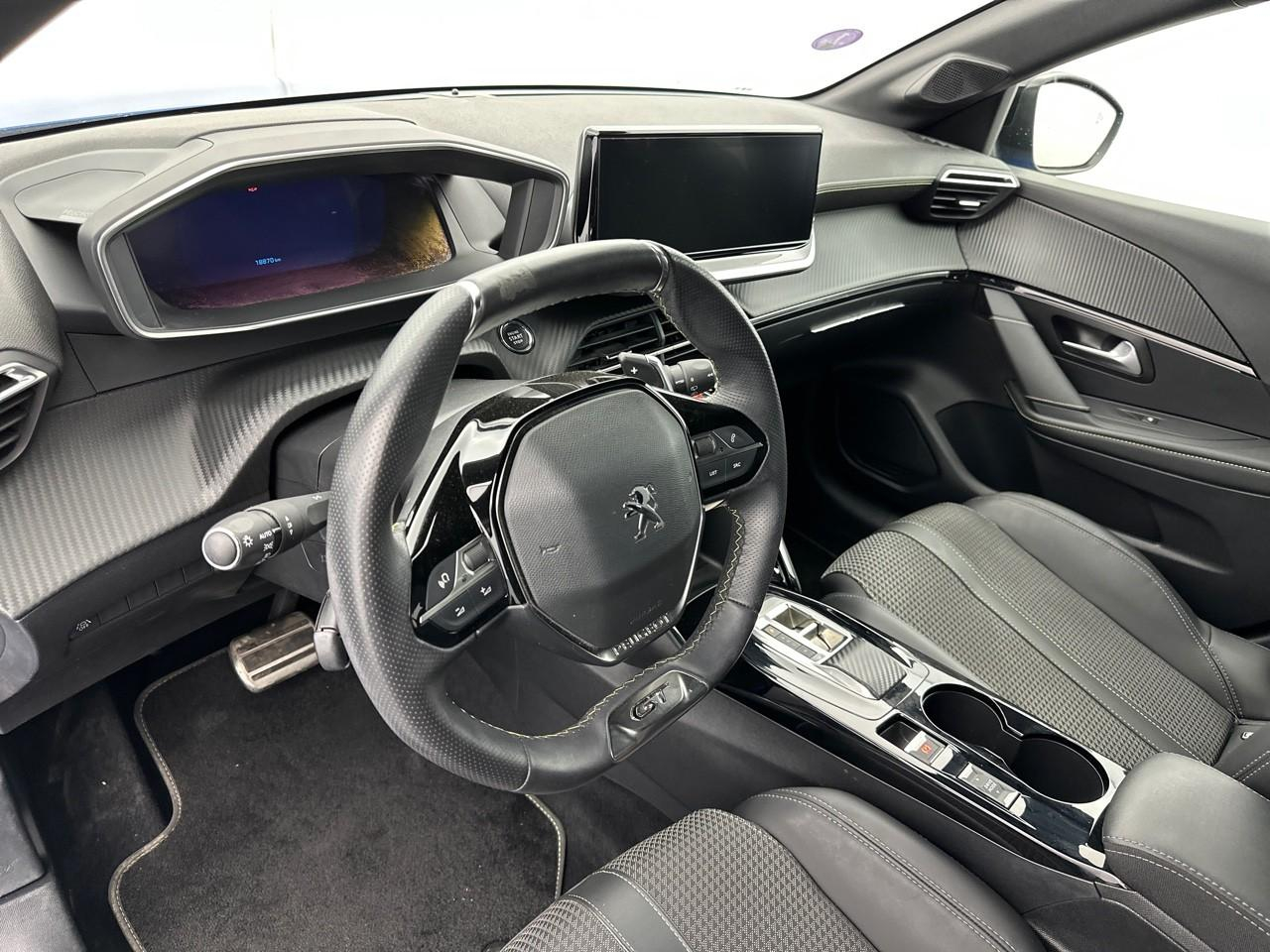 Peugeot 208 puretech 100 s&s eat8 gt — photo 8