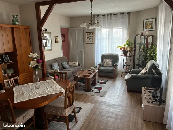Vend appartement 2 pièces 49m² à Ivry-Port
