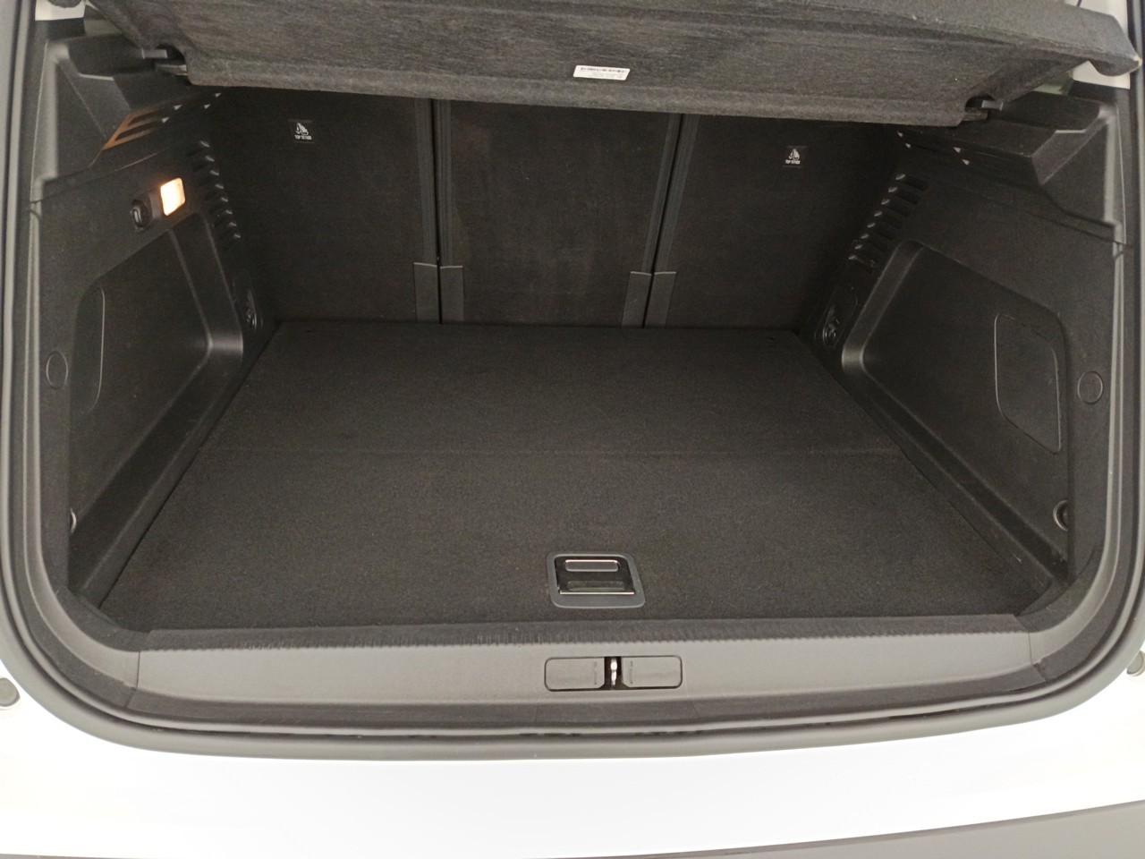 Citroën C5 Aircross hybride rechargeable 225 e-eat8 shine — photo 6