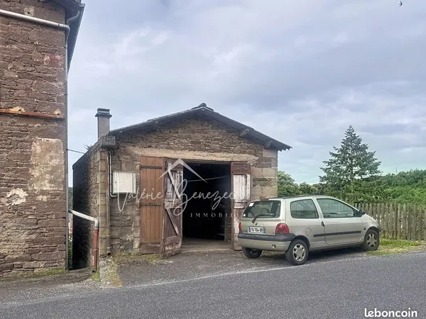 Parking/box 25 m² Belmont-sur-Rance