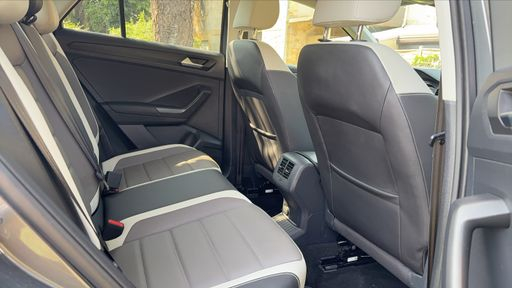 Volkswagen T-Roc 1.5 TSI 150 - Carat Exclusive – 2019 – 130212 km – Essence – Boîte Manuelle — photo 23