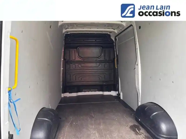 Volkswagen Crafter van 35 l3h3 2.0 tdi 140 ch bva — photo 10