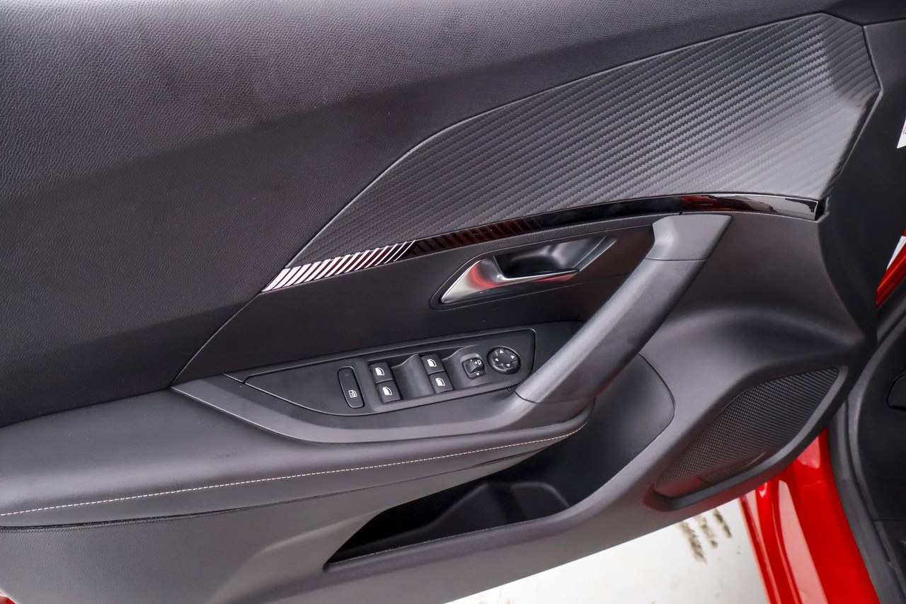 Peugeot 2008 — photo 16