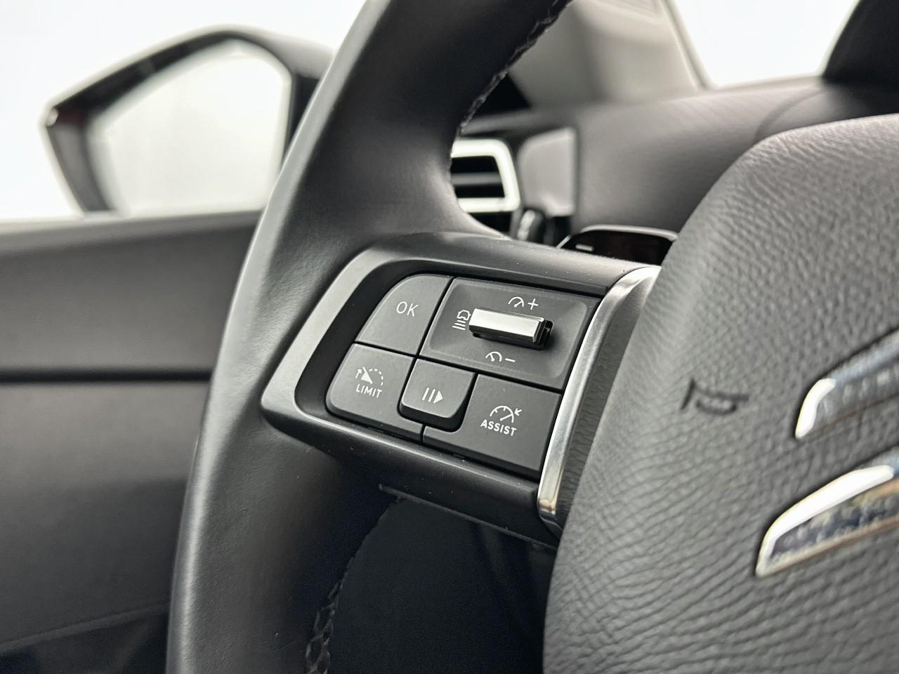 Citroën C4 puretech 130 s&s eat8 shine pack — photo 18