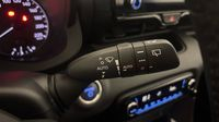 Toyota Yaris 116h Dynamic 5p MY22 — photo 24
