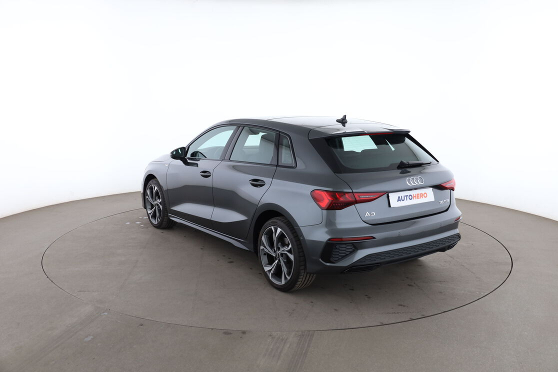 Audi A3 Sportback 35 TFSI mHEV S Line S Tronic 7 — photo 3