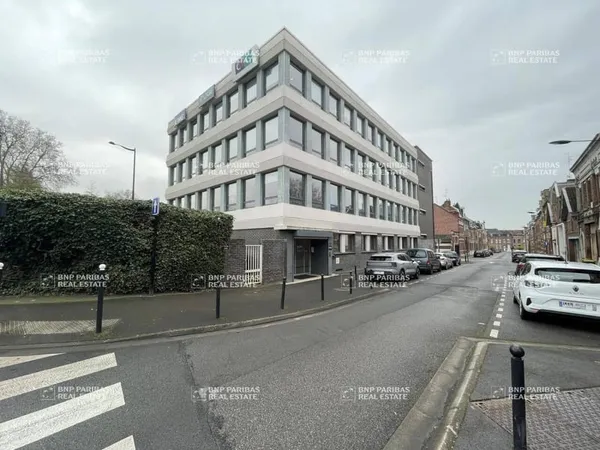 Local 1796 m²
