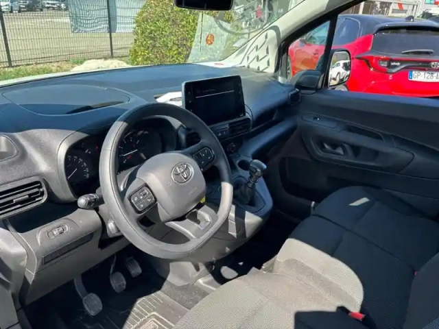Toyota Proace city medium 110 vvt-i dynamic mc23 — photo 13
