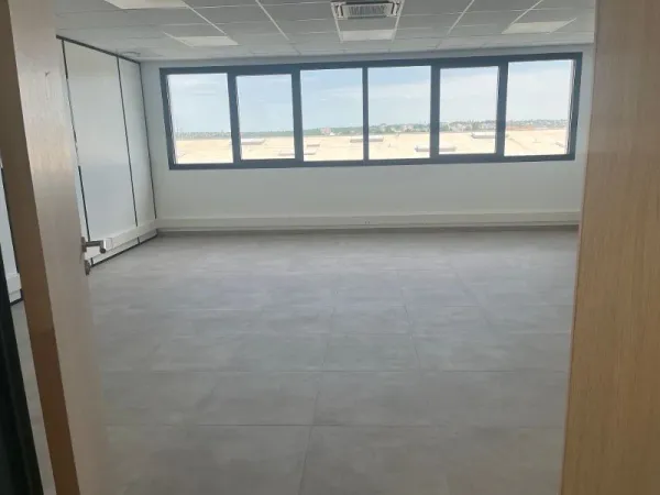 Bureau 27 m²