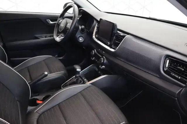 Kia Stonic 1.0 t-gdi 100 ch dct7 — photo 53
