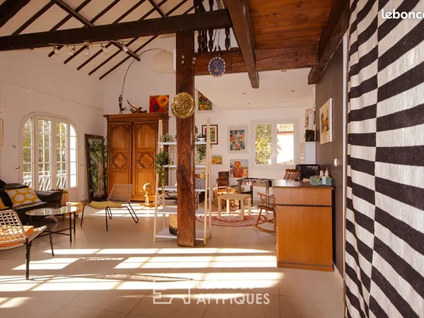 Villa 7 pièces 245 m²