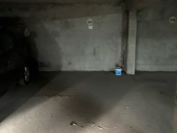 Loue parking quartier St Michel
