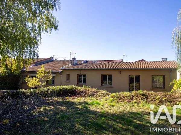 Maison 8 pièces 248 m²