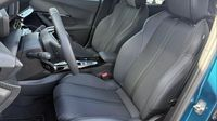 Peugeot 2008 1.2 Hybrid 145ch GT e-DCS6 — photo 10