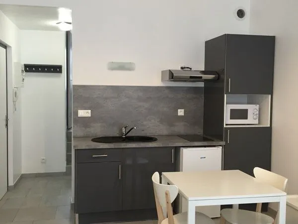 Appartement F2 plein centre Beaugency