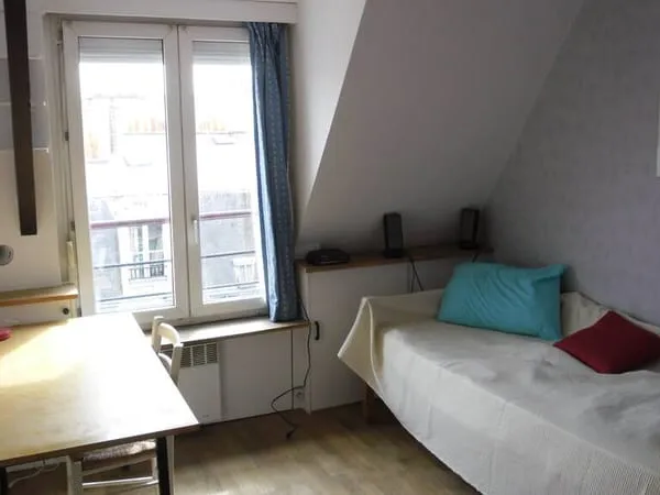 Studio 1 pièce 13 m²