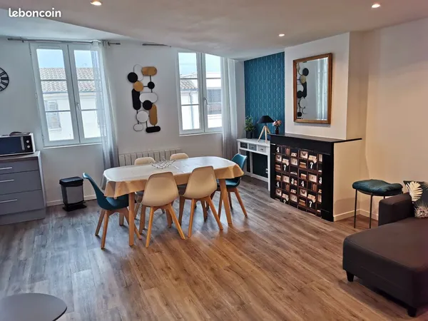 Appartement T3 rénové de 65m² Rochefort hyper-centre