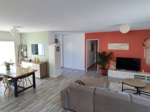 PLAIN PIED - 3 CHB. TERRASSE ET JARDIN ARBORE