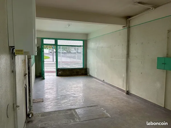 Local commercial 33 m² - Caen rue d'Auge - proche gare