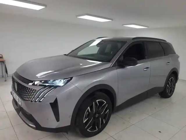 Peugeot 5008 hybrid 145 ch e-dcs6