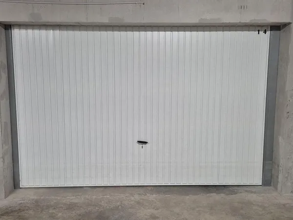 Garage/box 18 m² Sassenage