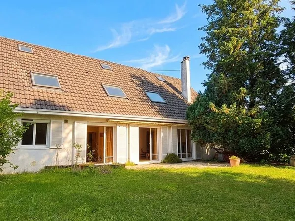 Maison 8 pièces 156 m²