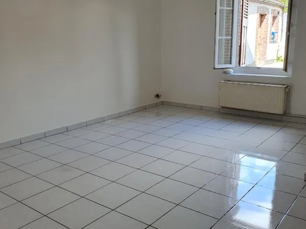 Appartement T2 de 40 m² - Centre-ville de Champrond-en-Gâtine