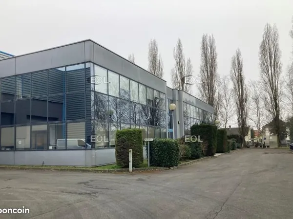 Local d'activité 5 284 m²