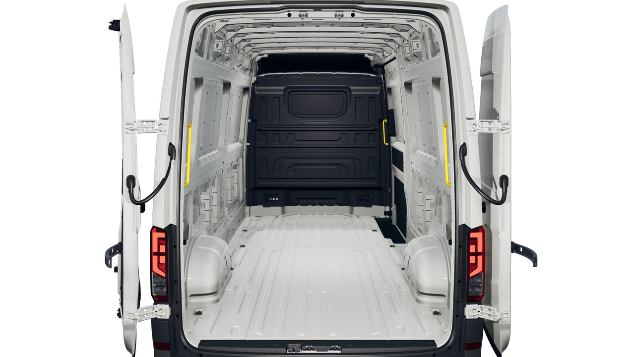 Volkswagen Utilitaires CRAFTER VAN 35 L4H3 2.0 TDI 177 CH — photo 9