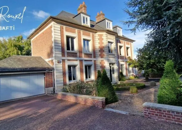 Maison 11 pièces 293 m²