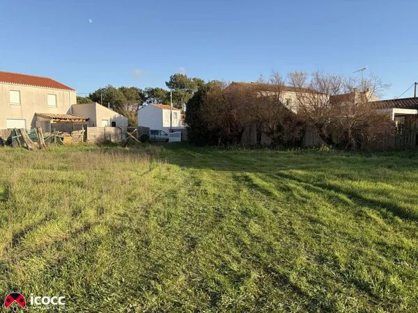 Terrain 601 m²