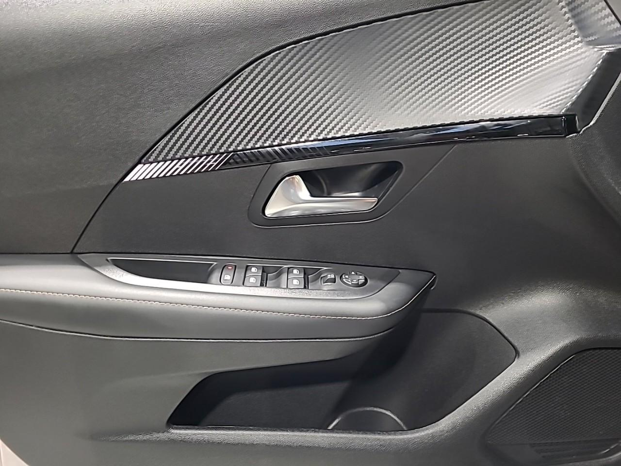 Peugeot 208 hybrid 100 e-dcs6 allure — photo 28