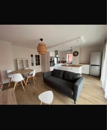 Loue T2 plein centre