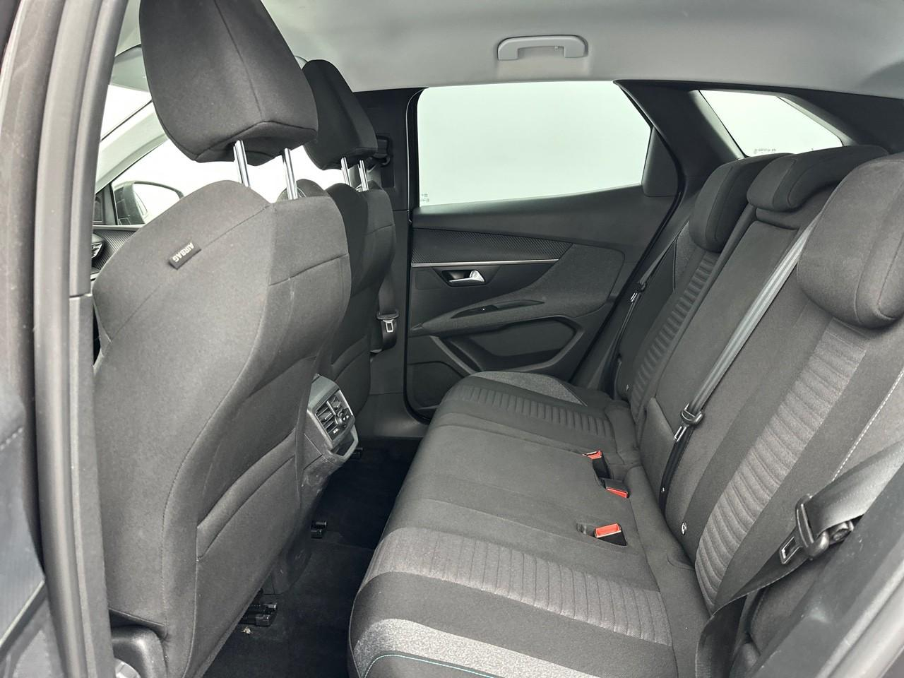 Peugeot 3008 puretech 130ch s&s bvm6 style — photo 12