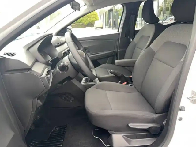 Dacia Sandero eco-g 100 — photo 15