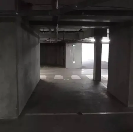 Parking 12 m²