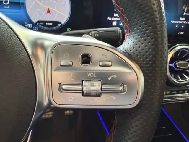 Mercedes Eqa 250+ amg line — photo 17
