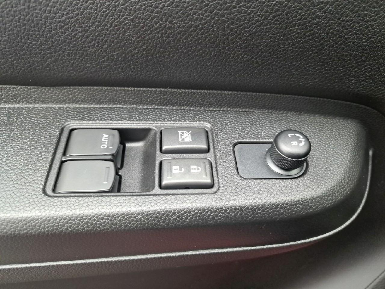 Suzuki Ignis 1.2 dualjet hybrid pack — photo 24