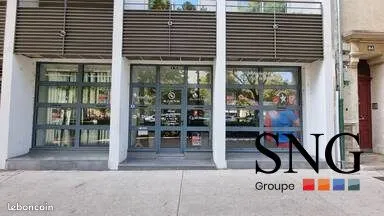 Bureaux 96 m² Nîmes