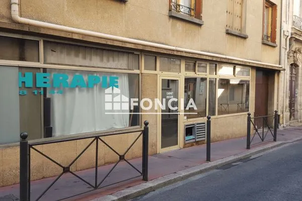 Local professionnel 2 pièces 51 m²
