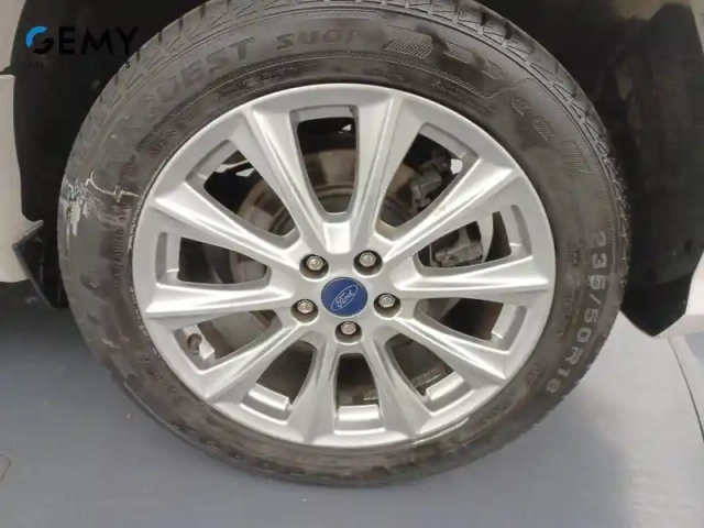 Ford Kuga vignale 2.0 tdci 150 s&amp;s 4x2 bvm6 — photo 11
