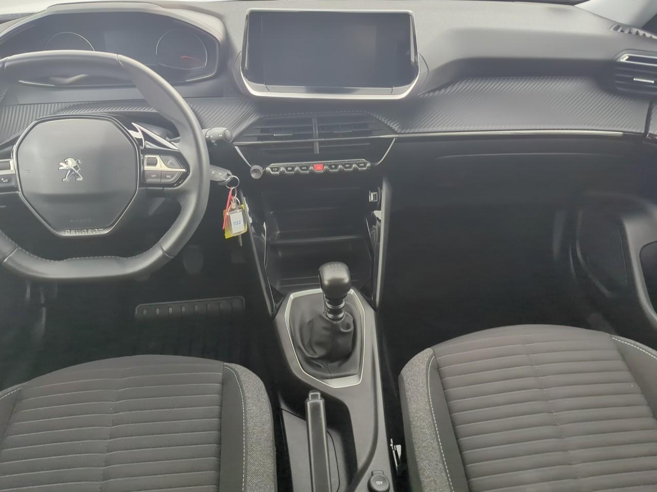 Peugeot 2008 puretech 100 s&s bvm6 style — photo 8
