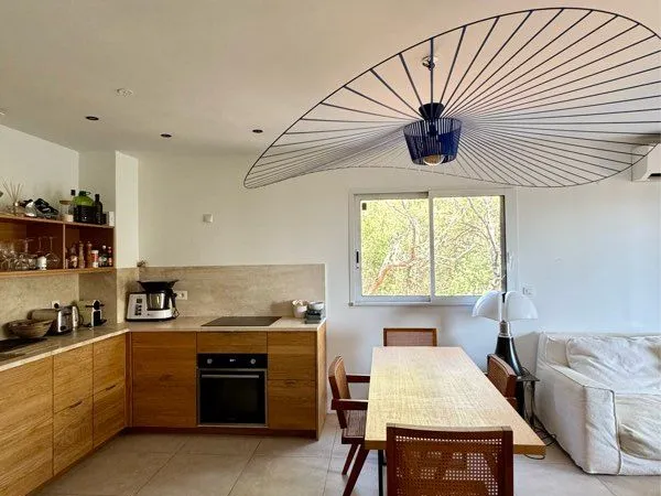 Appartement 3 pièces de 68 m² avec deux terrasses - Sotta