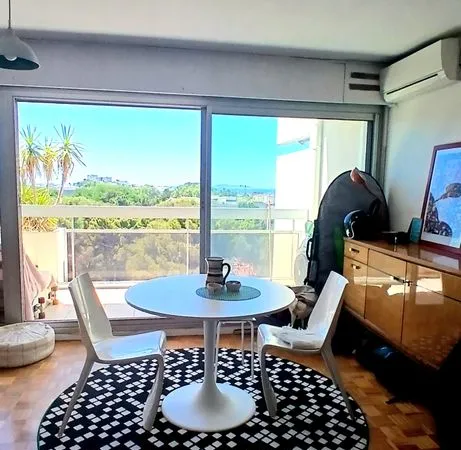 Loue superbe studio vue mer et parc