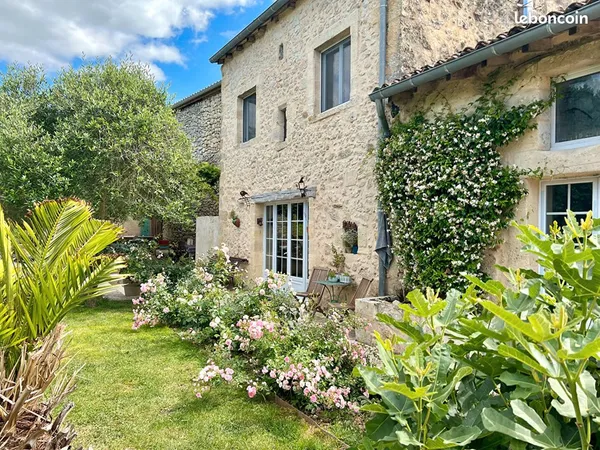 Maison de village 11 pièces 420 m²