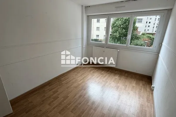 Appartement 4 pièces 85 m²