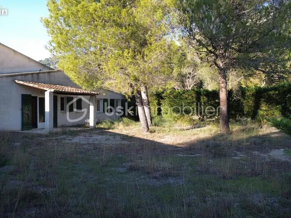 Bureau 3 pièces 73 m²