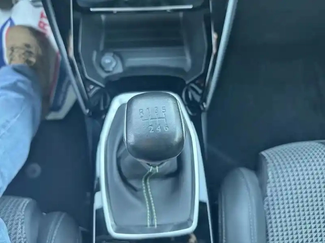 Peugeot 2008 puretech 130 s&amp;s bvm6 gt — photo 24